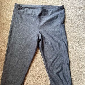 Under Armour capris
